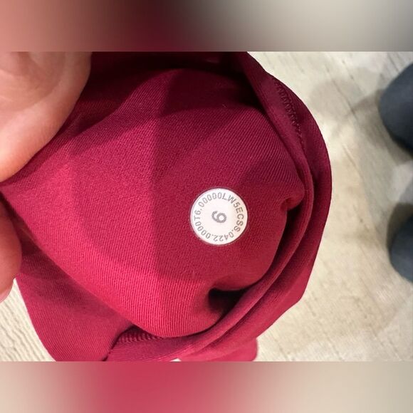 Lululemon Fast and Free High-Rise Fleece Tight 28" - Picture 5 of 8